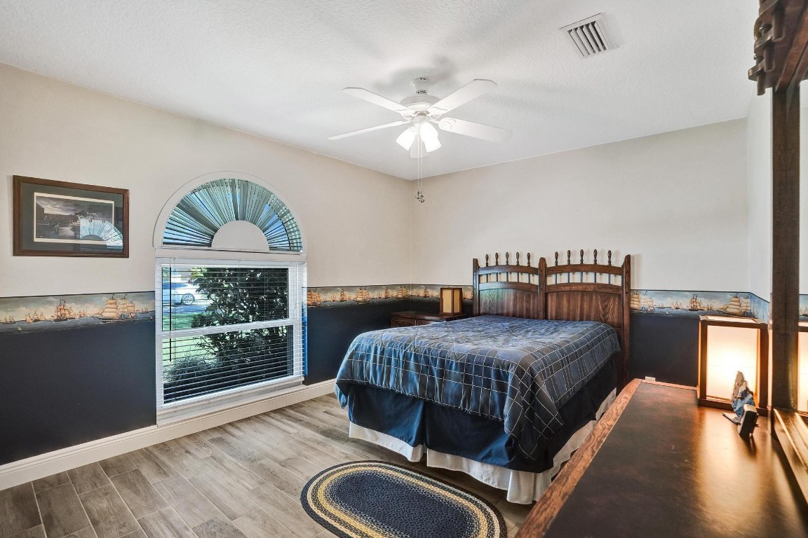 8580 NW 52nd Pl