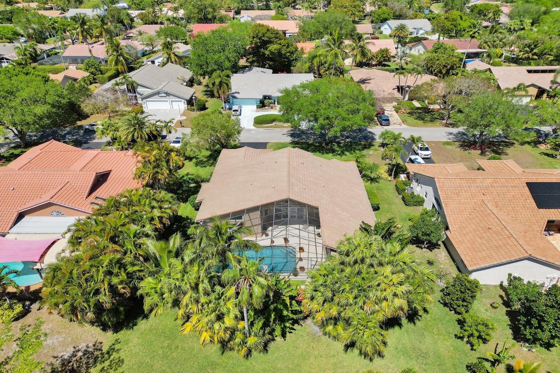 8580 NW 52nd Pl