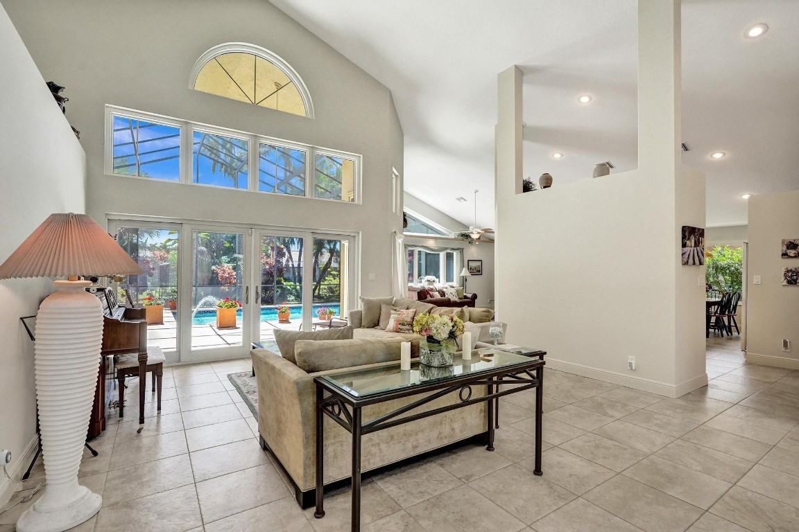 8580 NW 52nd Pl