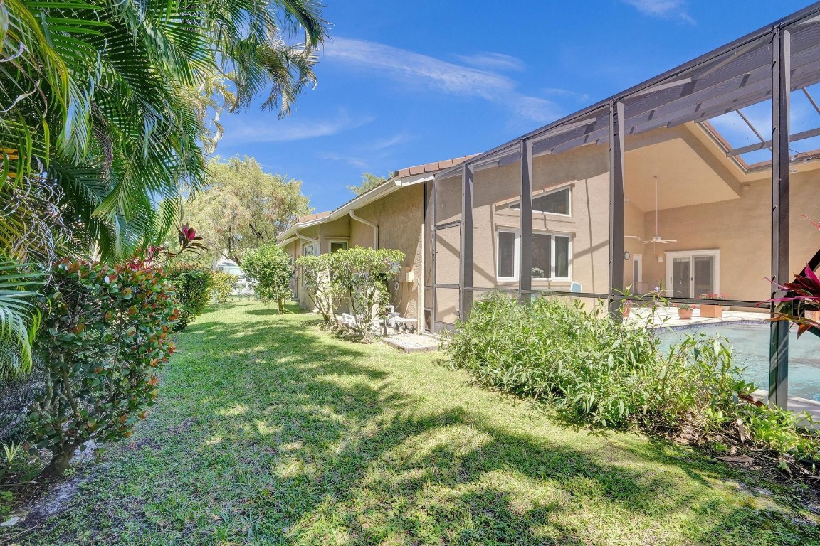 8580 NW 52nd Pl