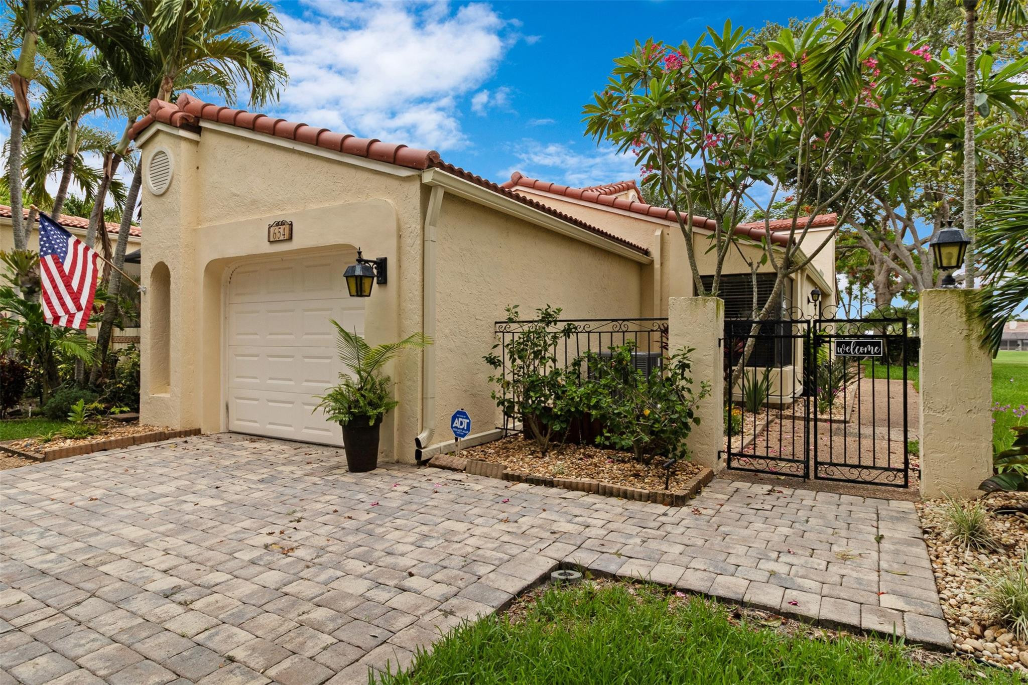 654 Dc Emerald Way, Deerfield Beach