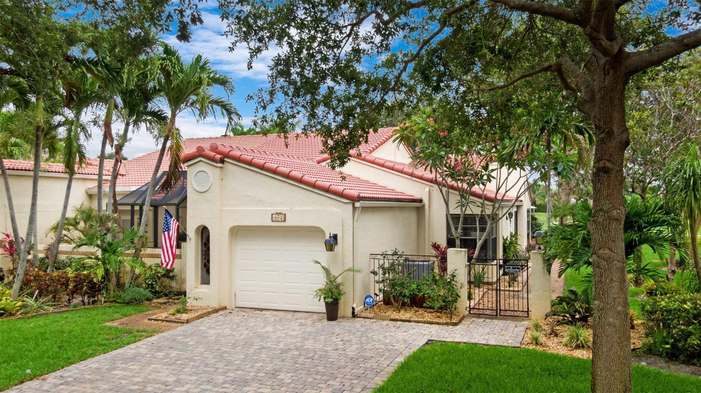 654 Dc Emerald Way, Deerfield Beach