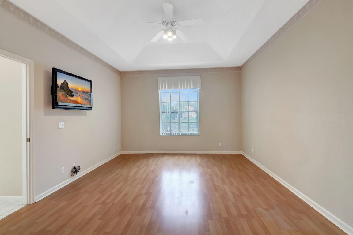 11081 Springbrook Cir