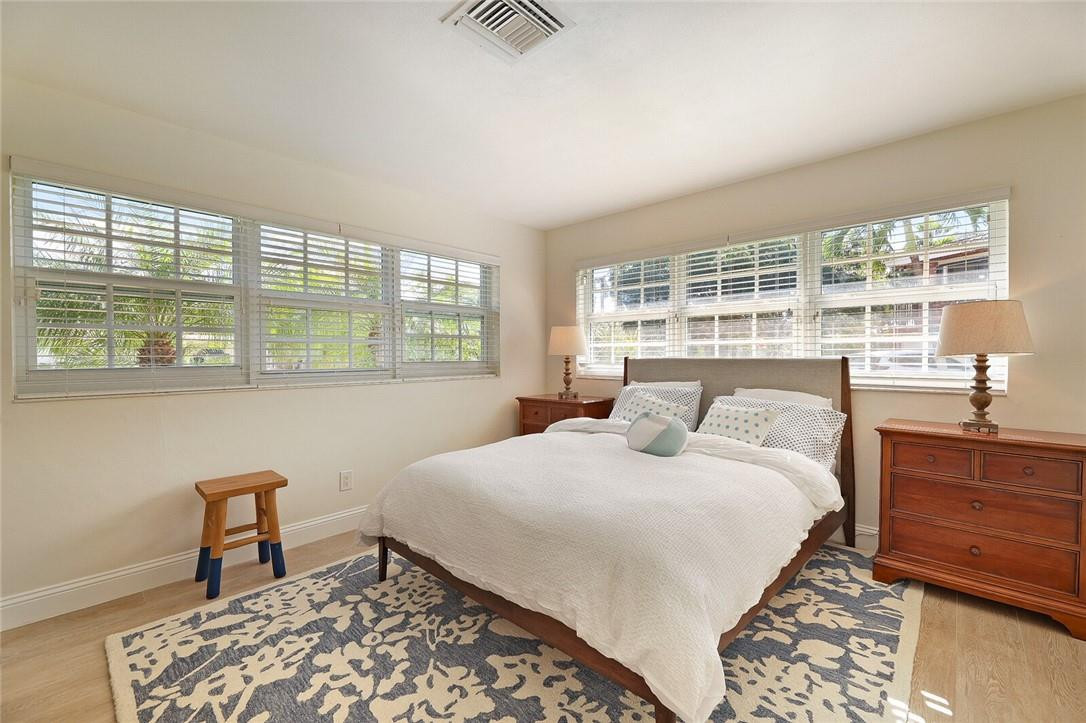 2831 NE 22nd Ave