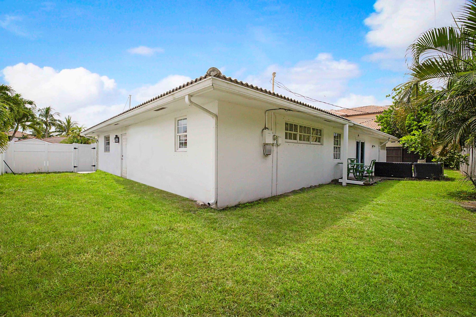 4421 NE 23rd Ave