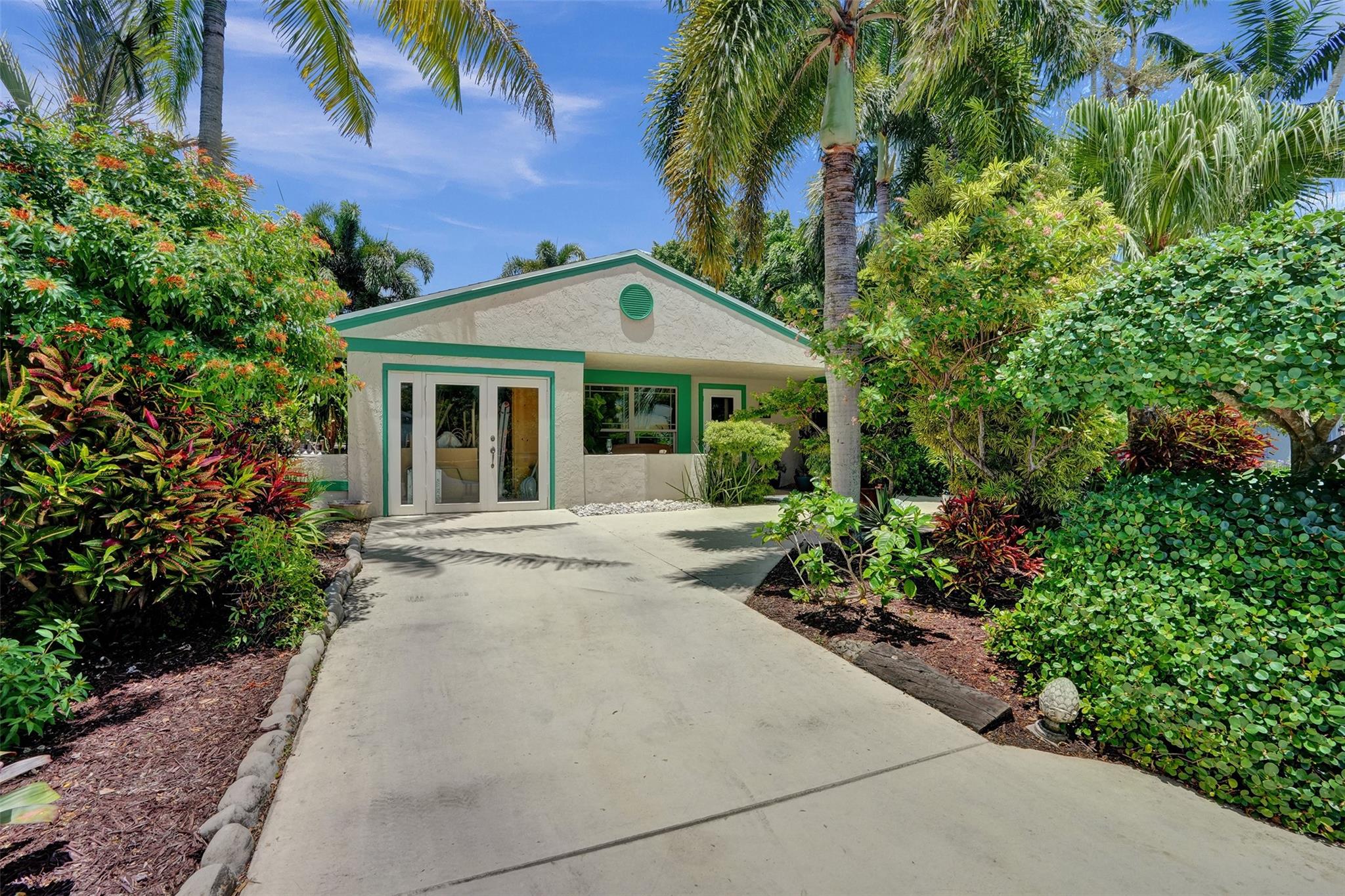 8353 Huntsman Pl