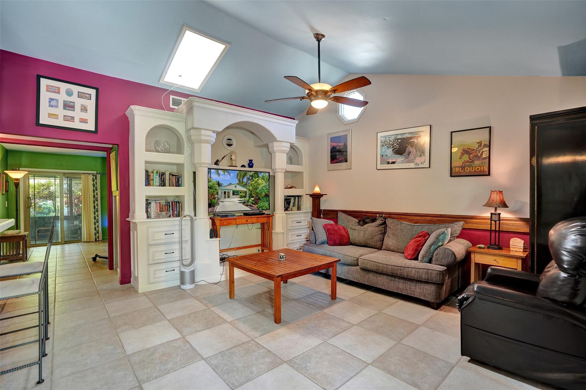 8353 Huntsman Pl