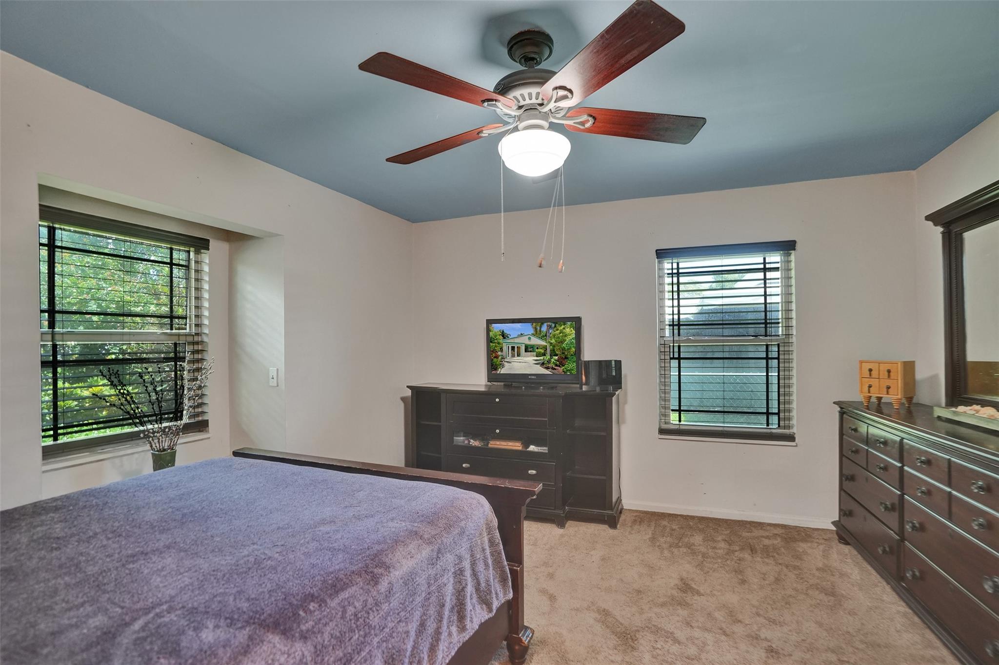 8353 Huntsman Pl