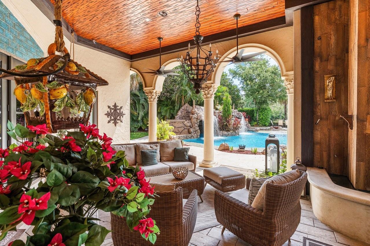 16389 Bridlewood Cir