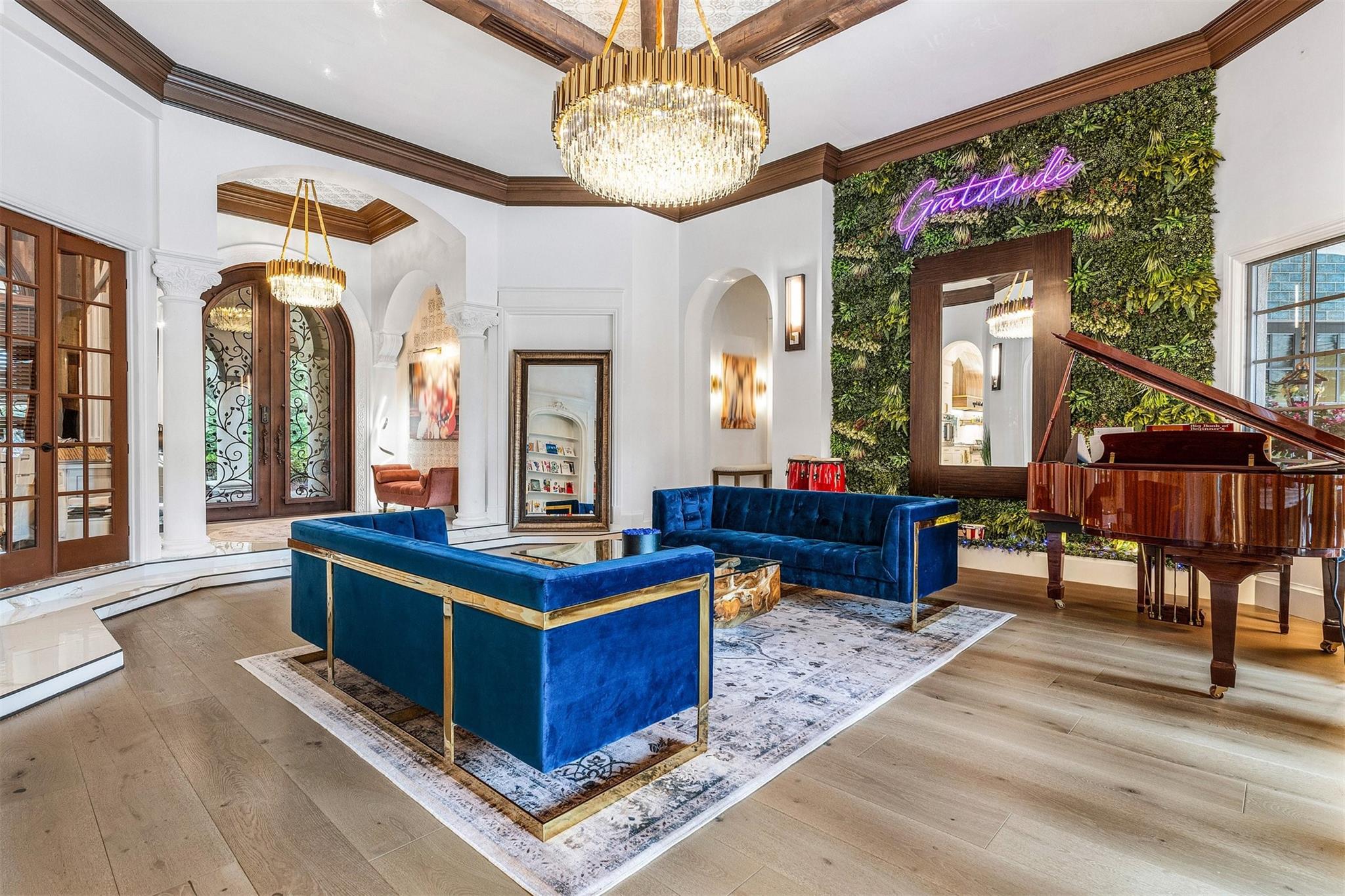 16389 Bridlewood Cir