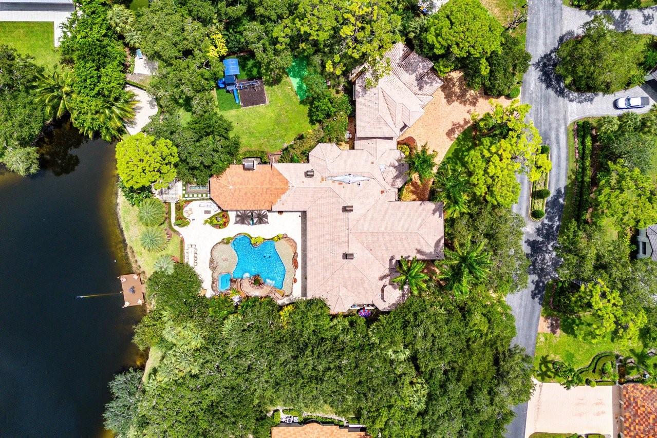 16389 Bridlewood Cir