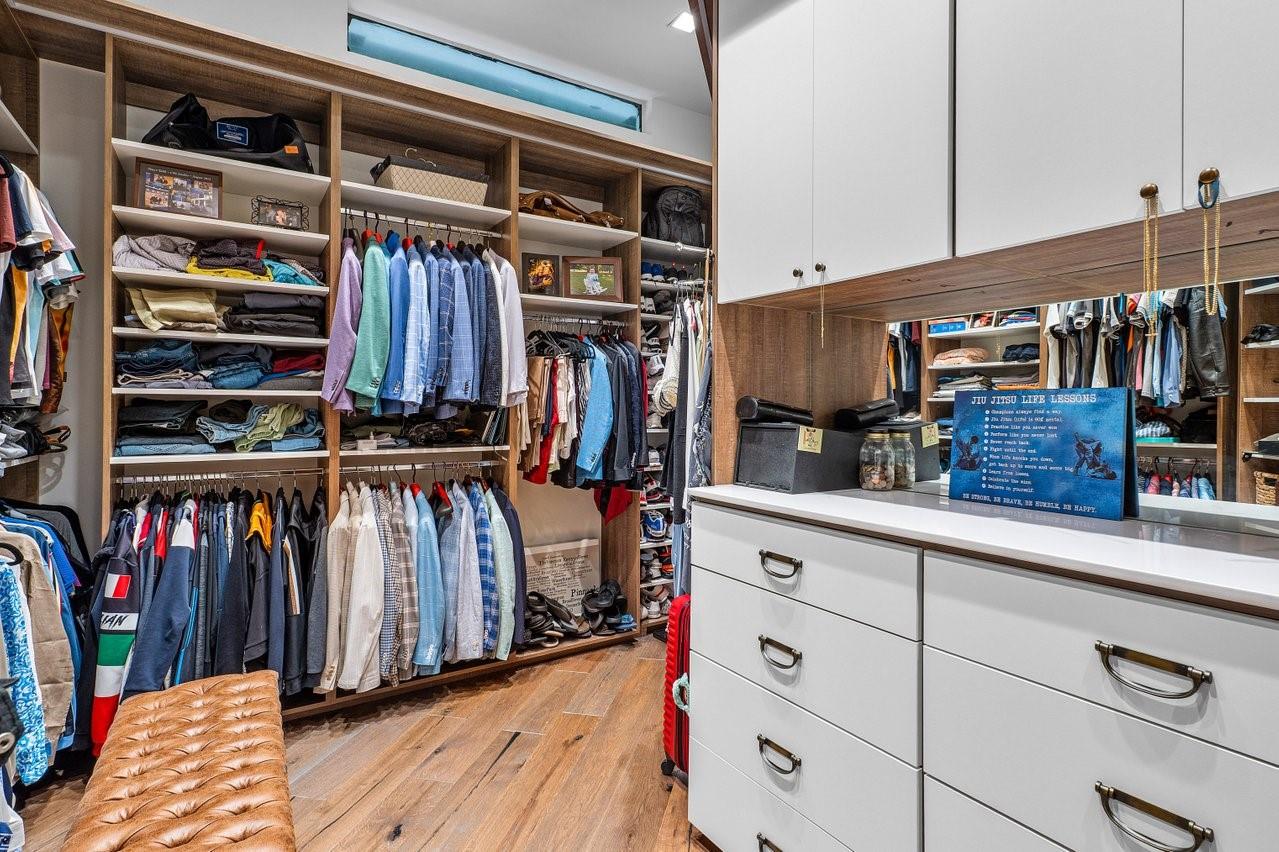 16389 Bridlewood Cir