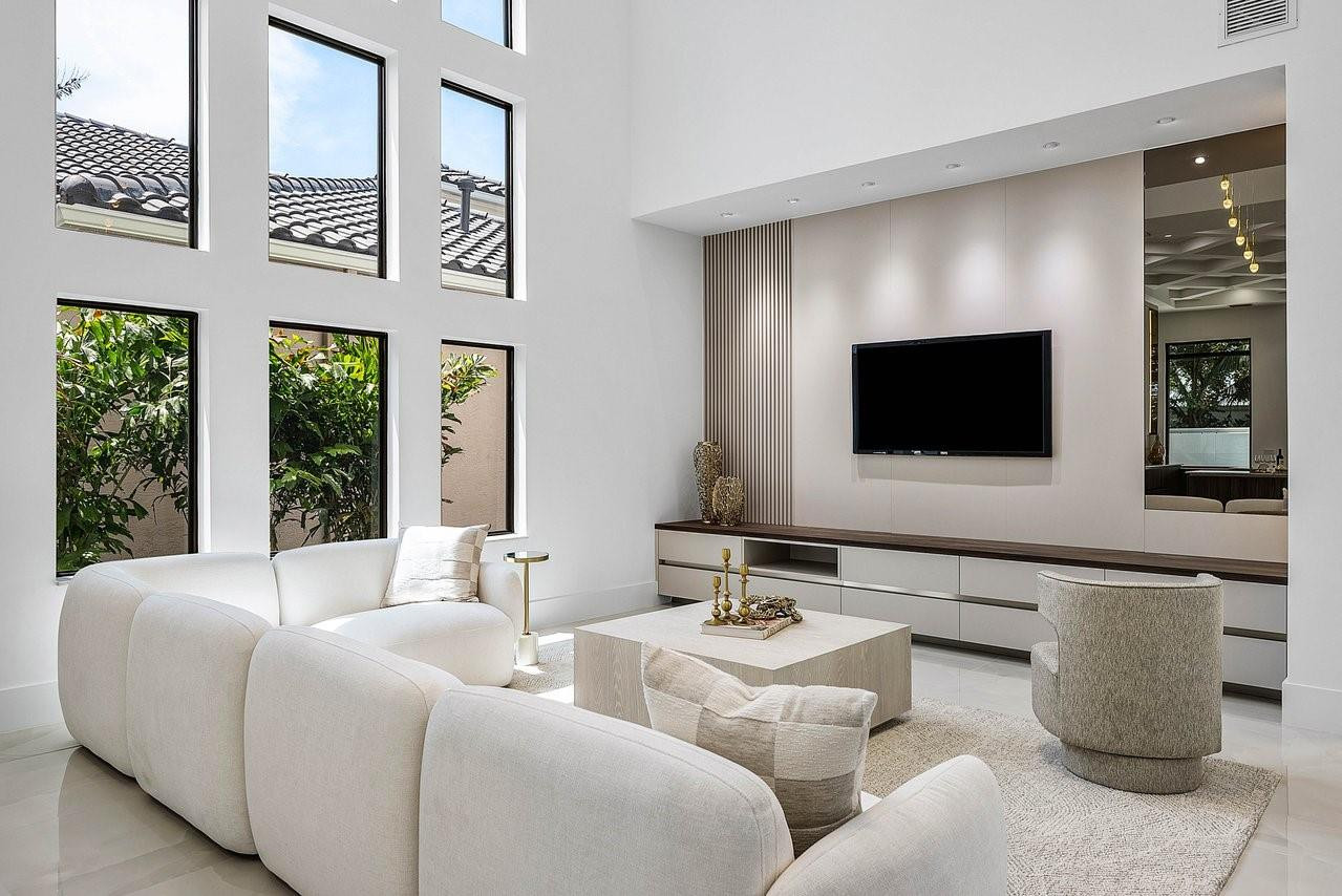 17849 Villa Club Way