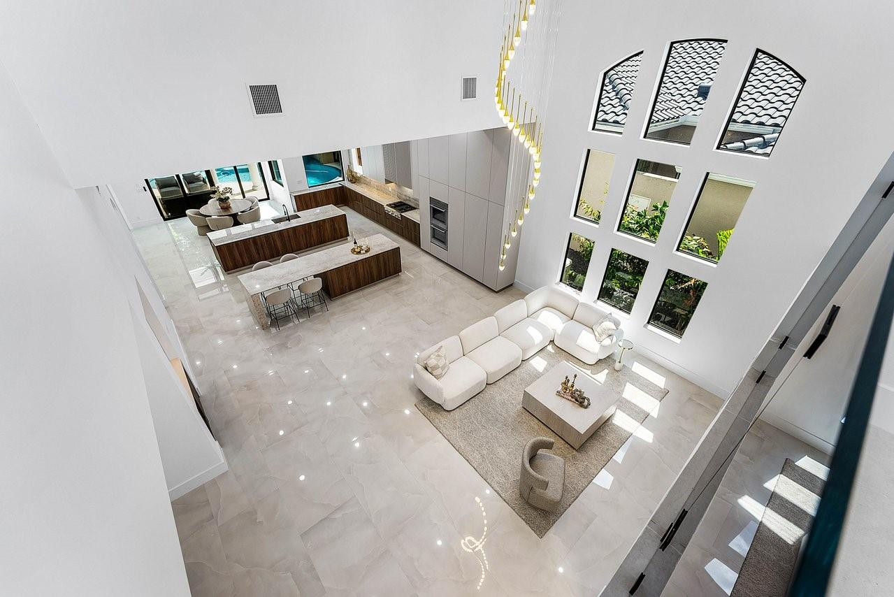 17849 Villa Club Way