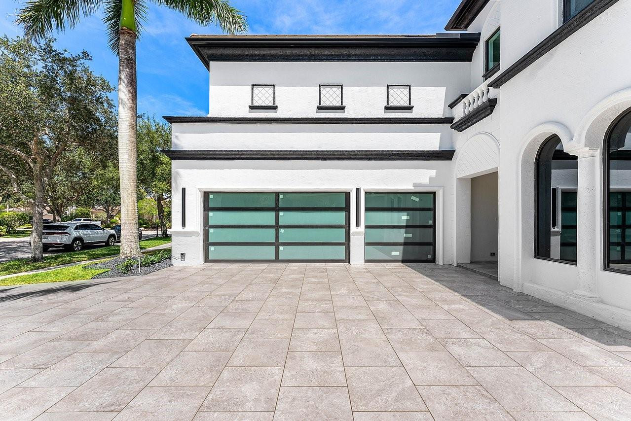 17849 Villa Club Way