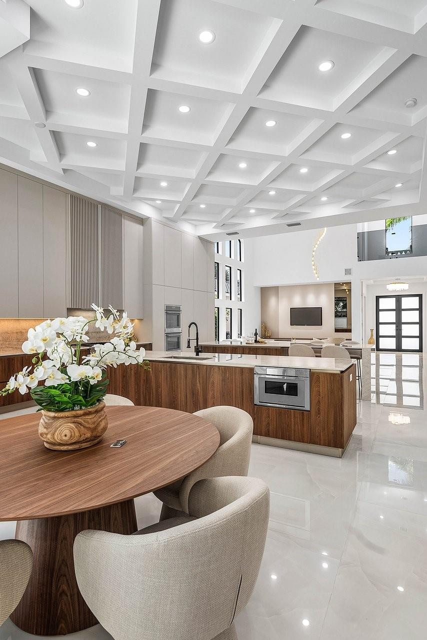 17849 Villa Club Way