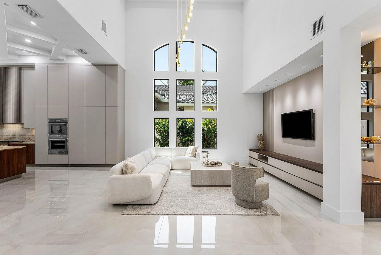 17849 Villa Club Way