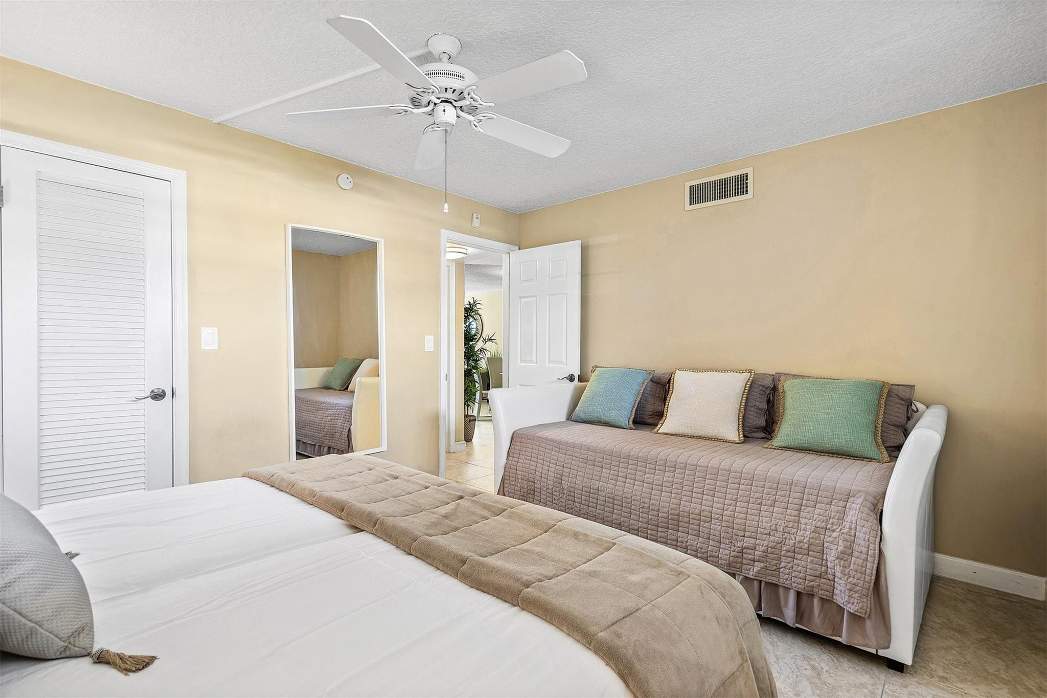 2440 Deer Creek Country Club Boulevard 111C