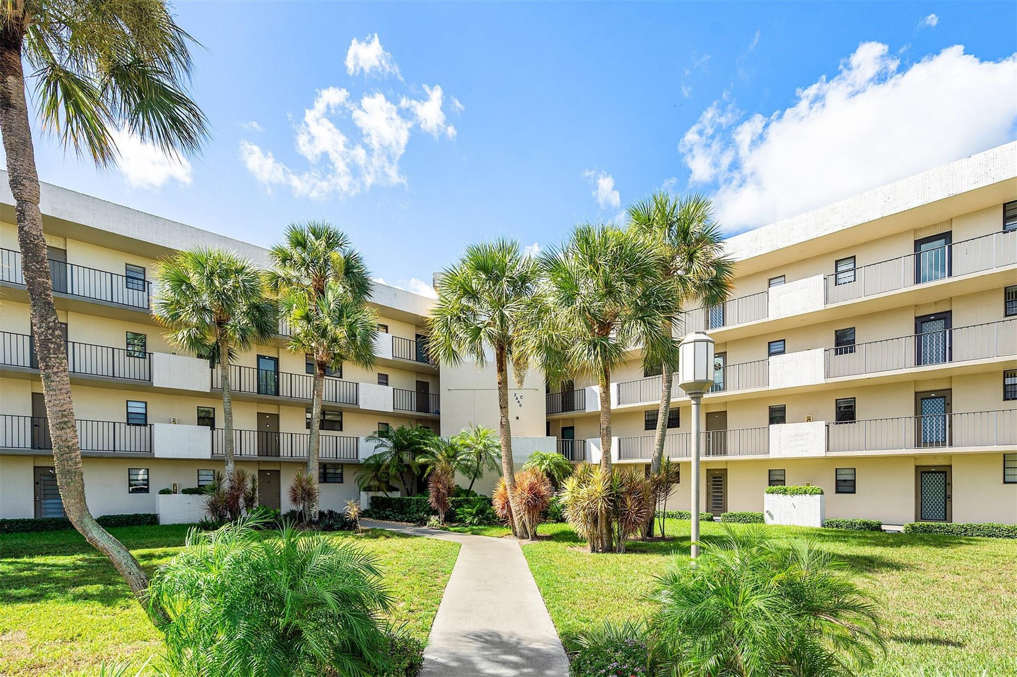2440 Deer Creek Country Club Boulevard 111C