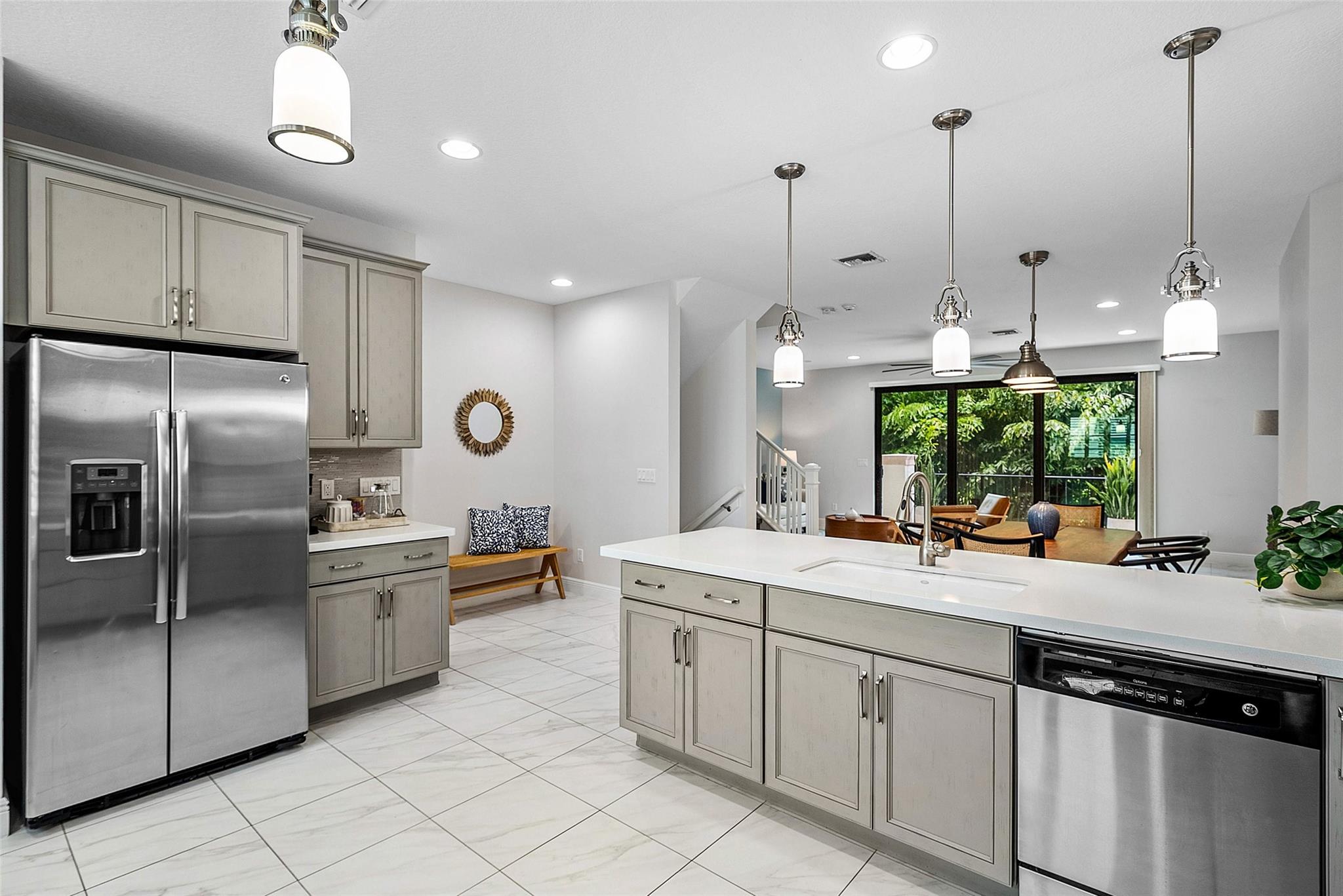 608 Windward Circle S