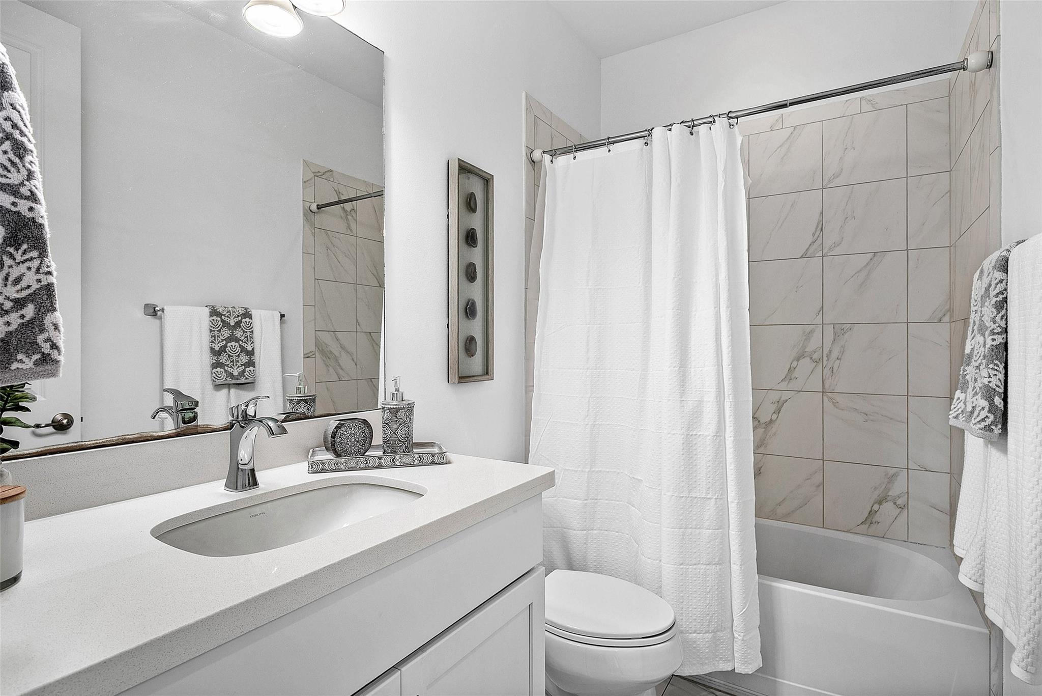 608 Windward Circle S