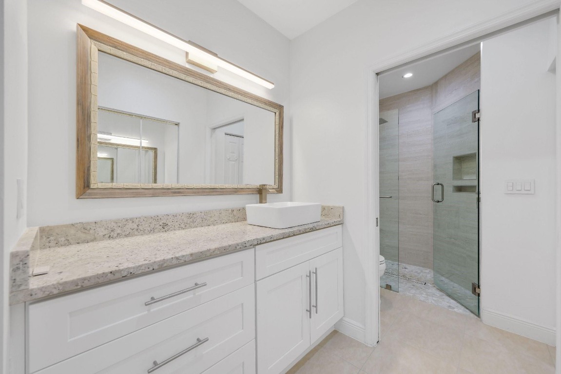 6171 Floral Lakes Dr