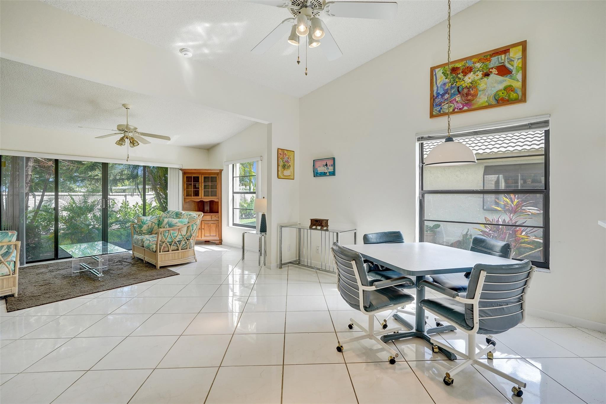 8860 Boatswain Dr