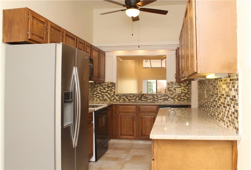 6722 Canary Palm Cir