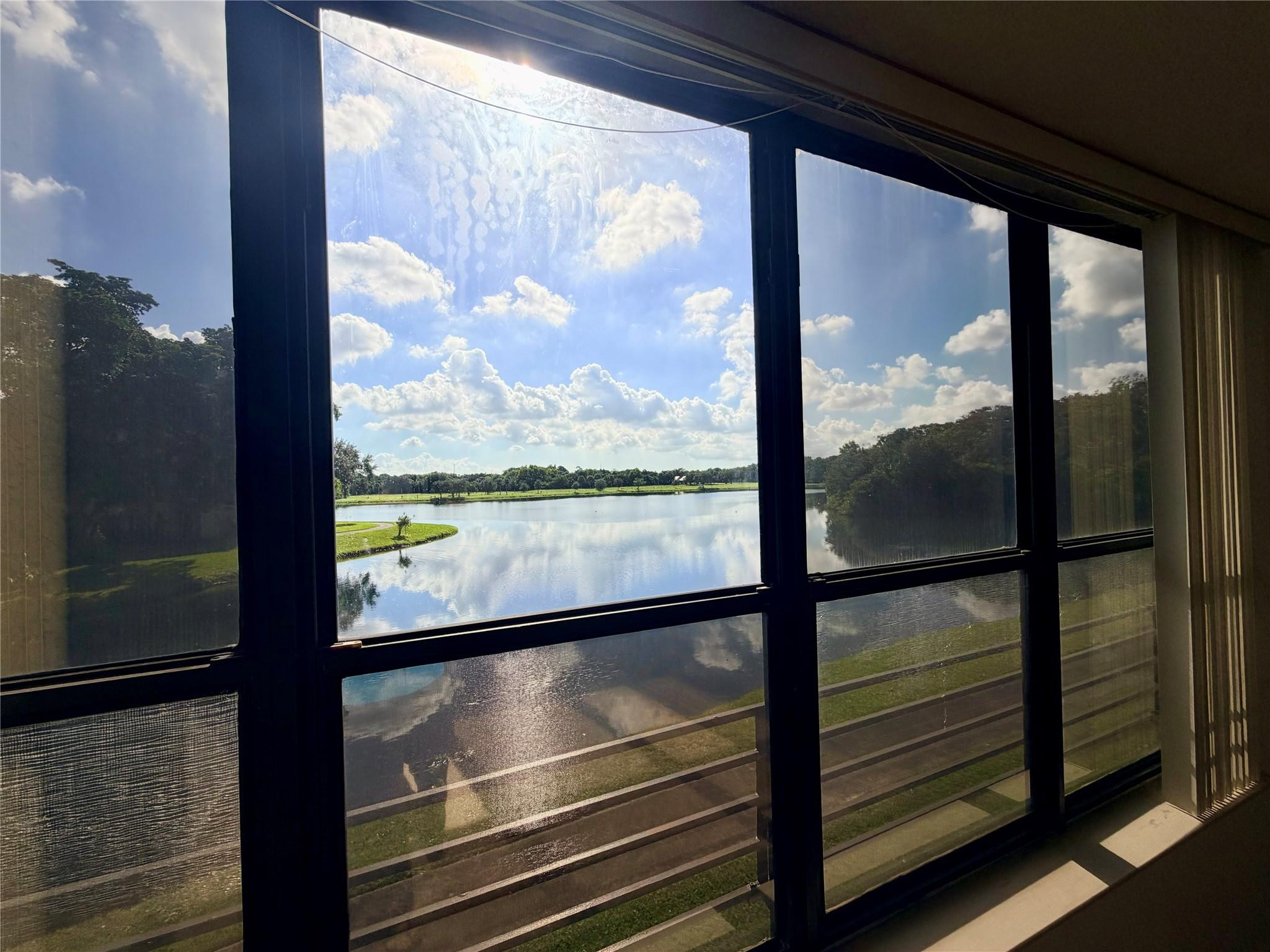 2907 Carambola Cir S 201