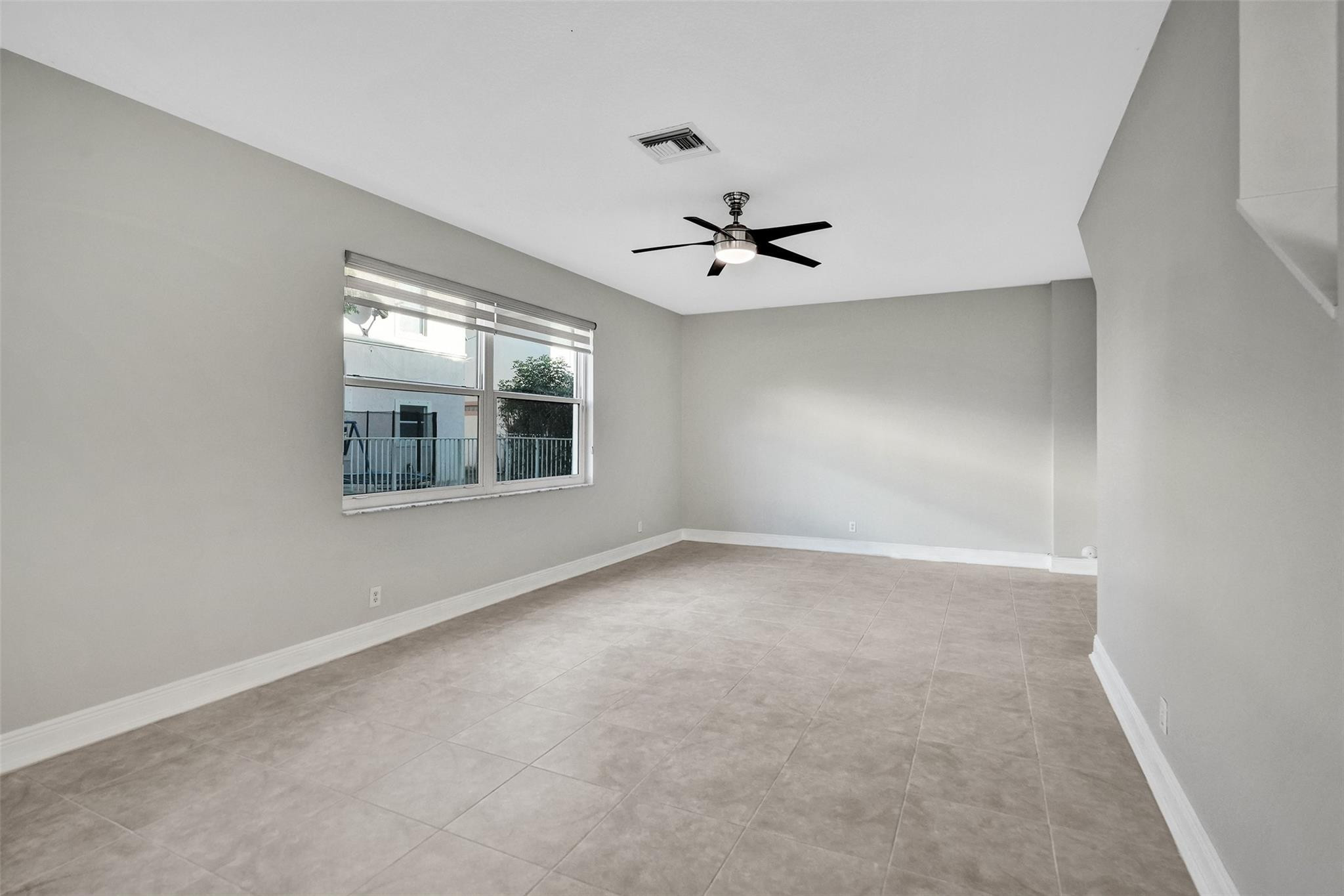 869 NW 127th Avenue