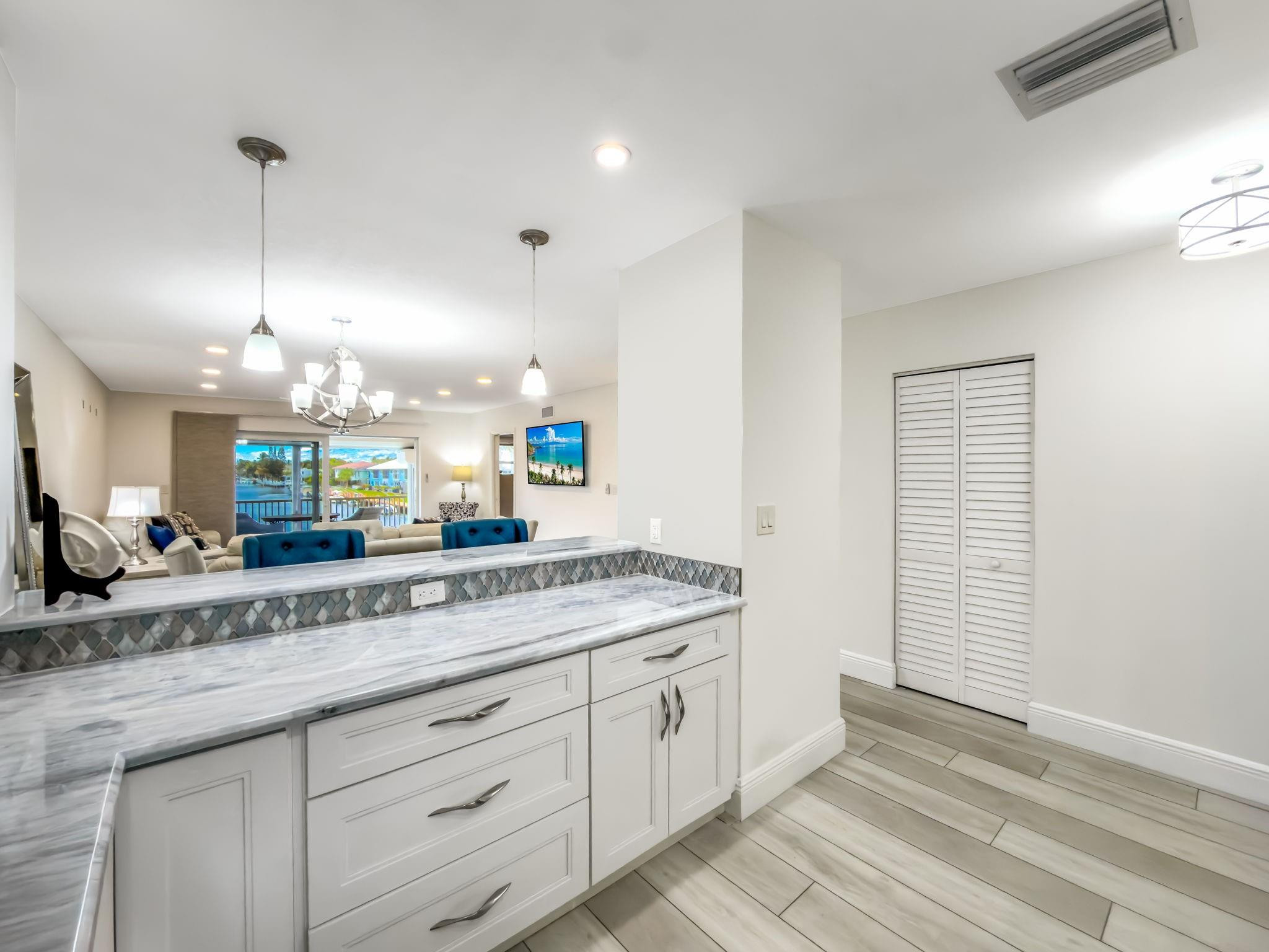 2301 NE 36th Street 202