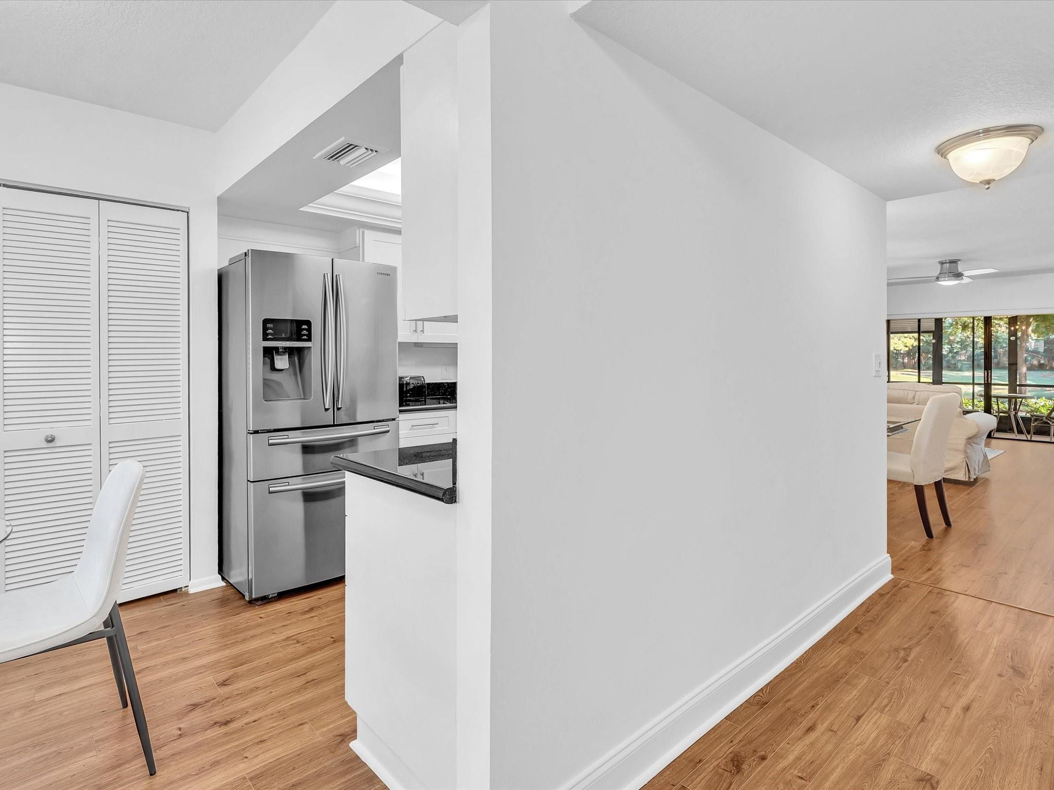 5087 Oak Hill Lane 312