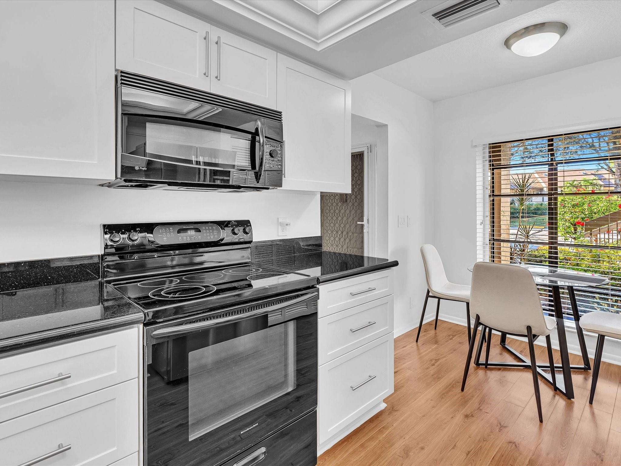 5087 Oak Hill Lane 312