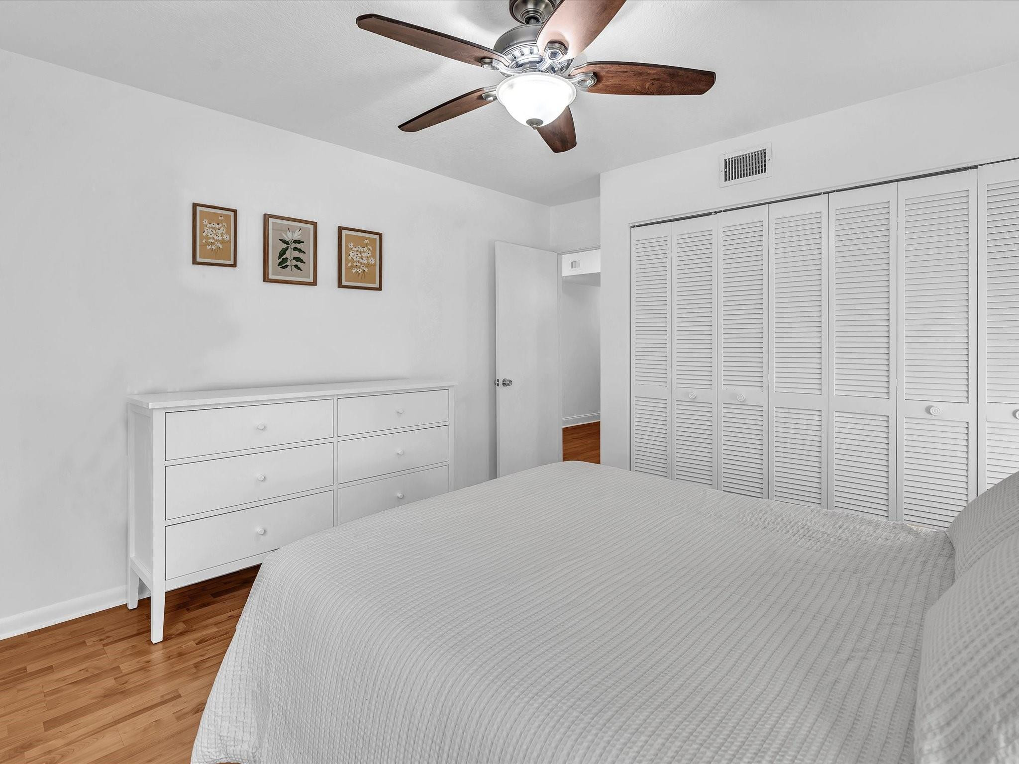 5087 Oak Hill Lane 312