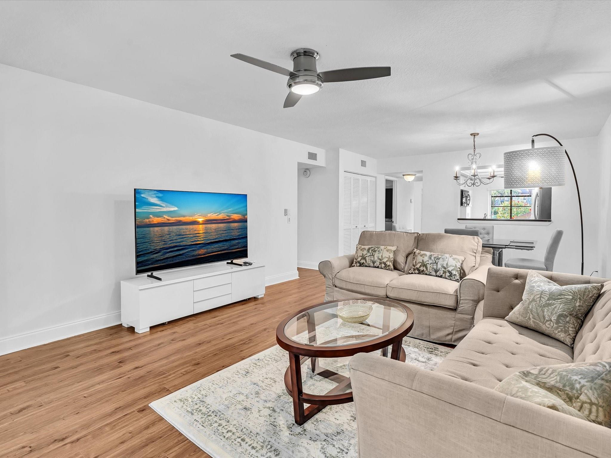 5087 Oak Hill Lane 312