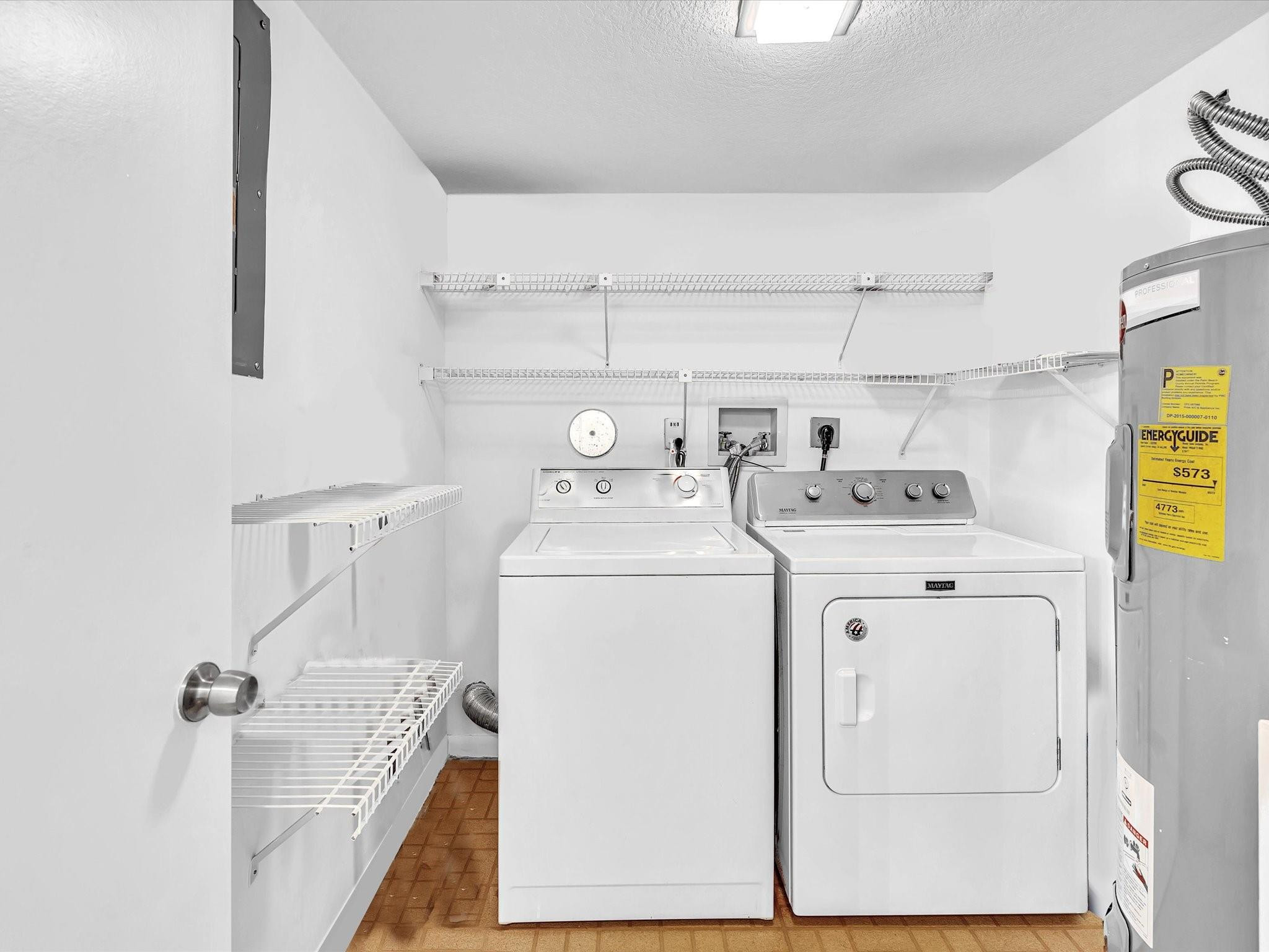 5087 Oak Hill Lane 312