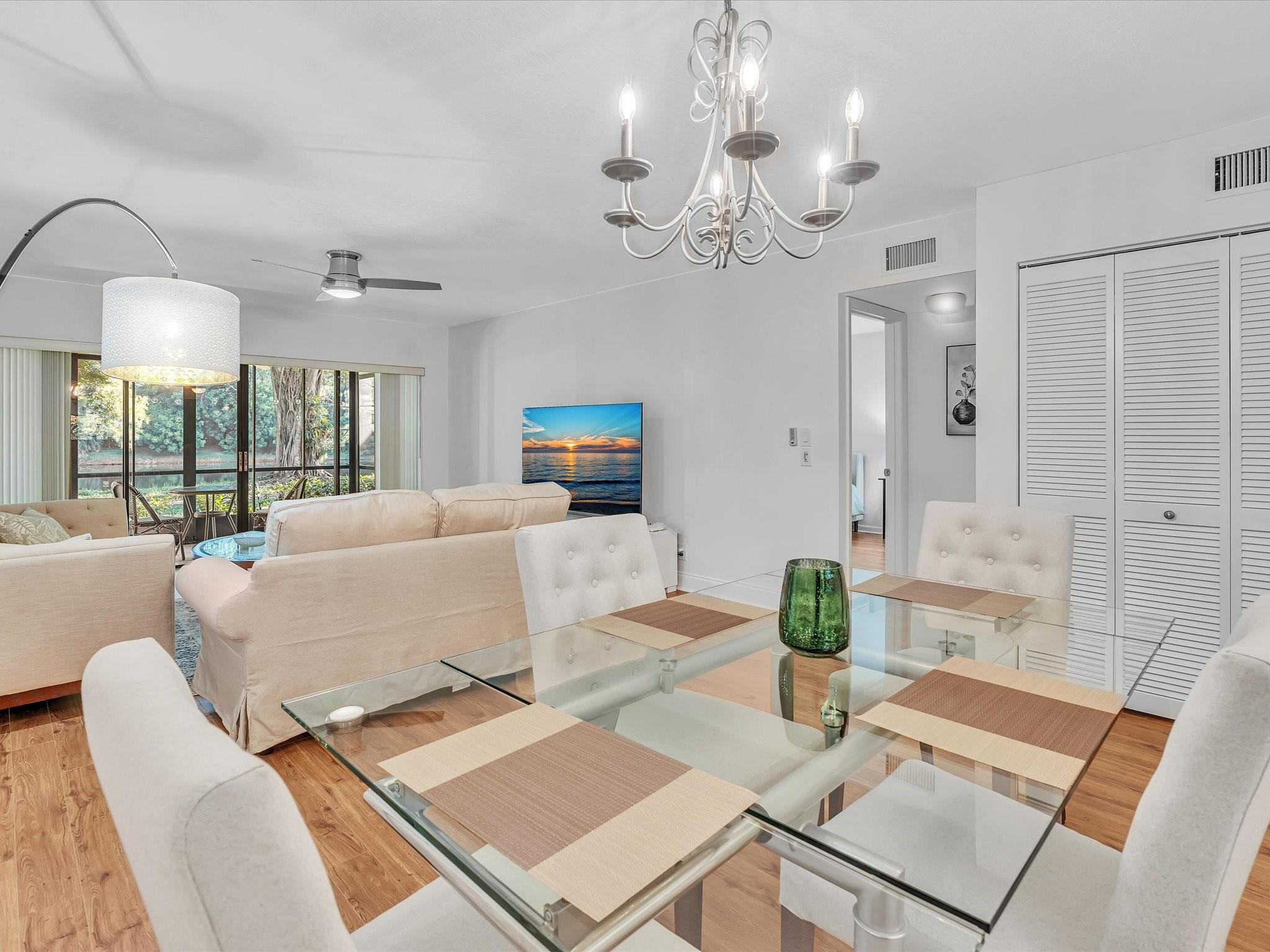 5087 Oak Hill Lane 312