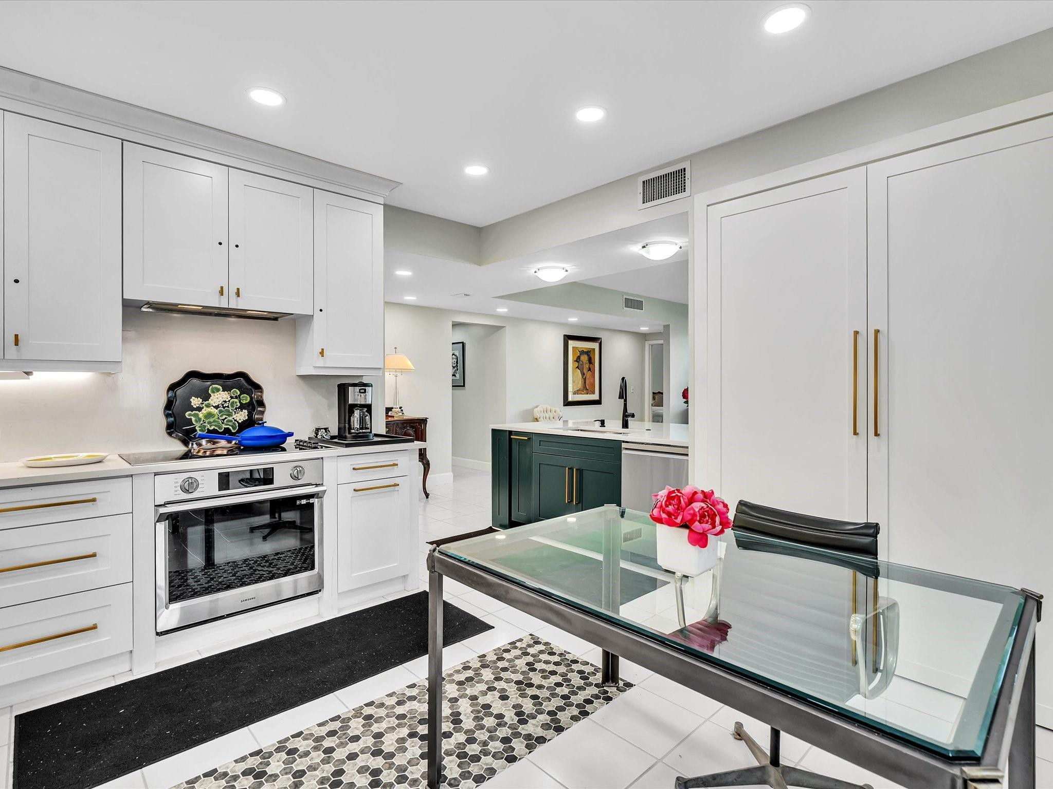 14 - L - L ElmRidge Drive 7642