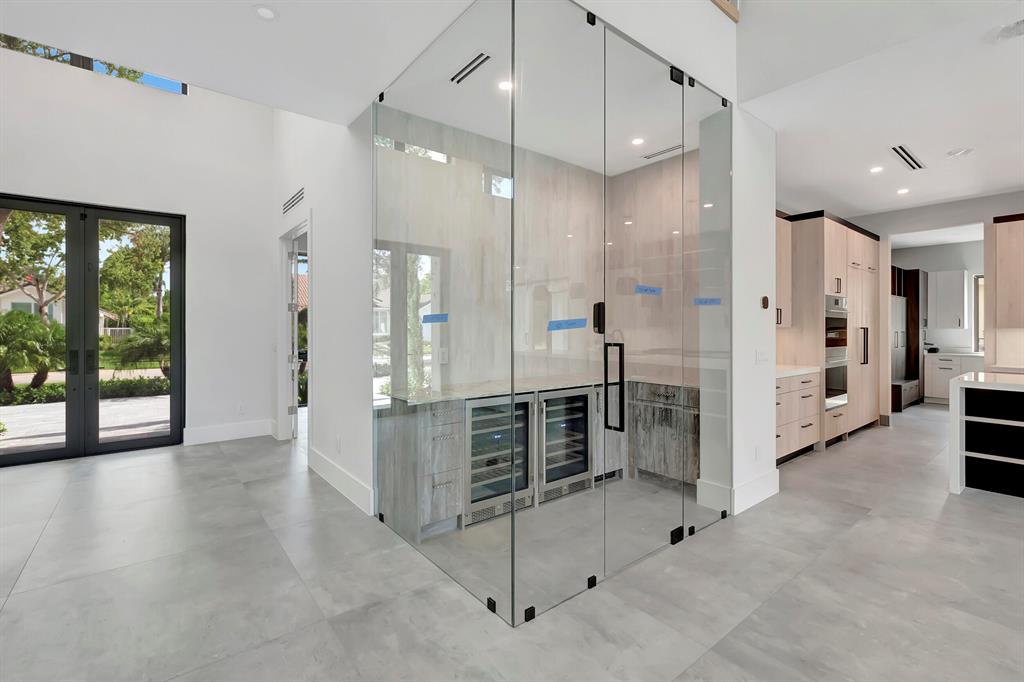 3246 Westminster Drive