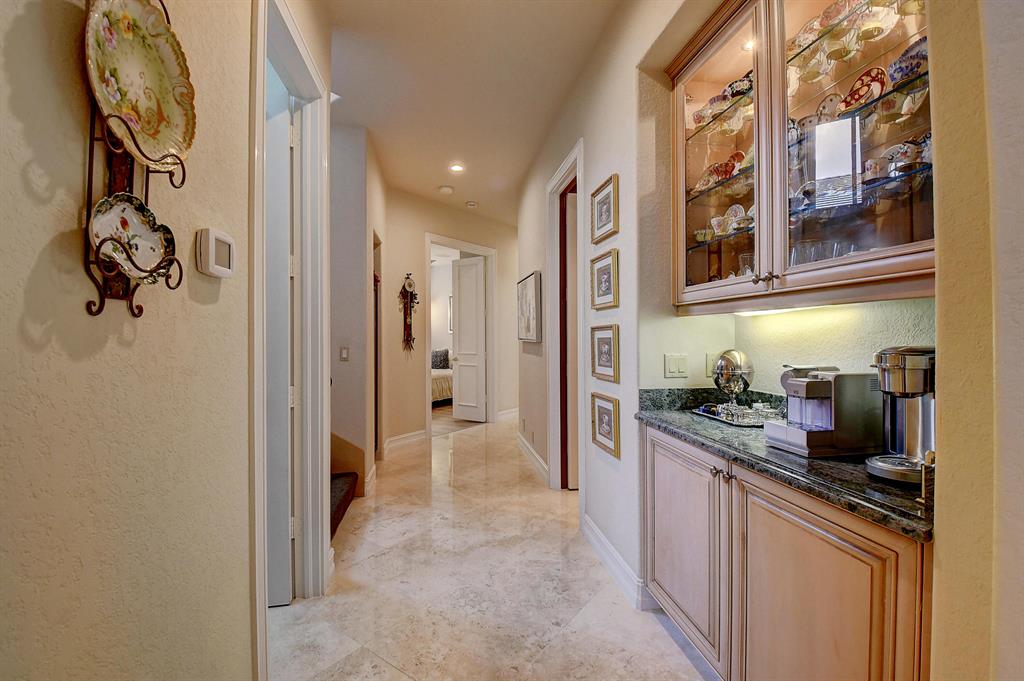 3811 Coventry Lane