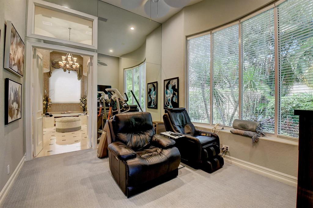 3811 Coventry Lane