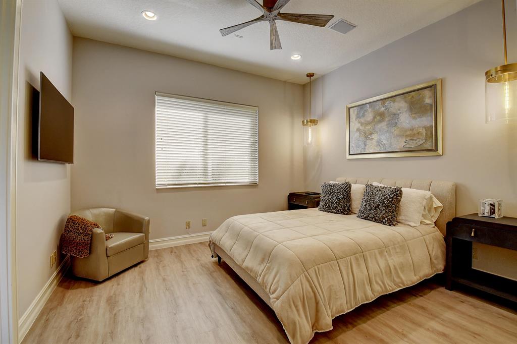 3811 Coventry Lane