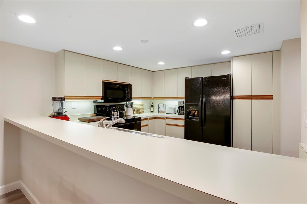 522 Oak Harbour Drive