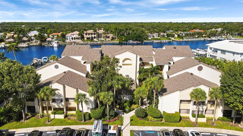 522 Oak Harbour Drive