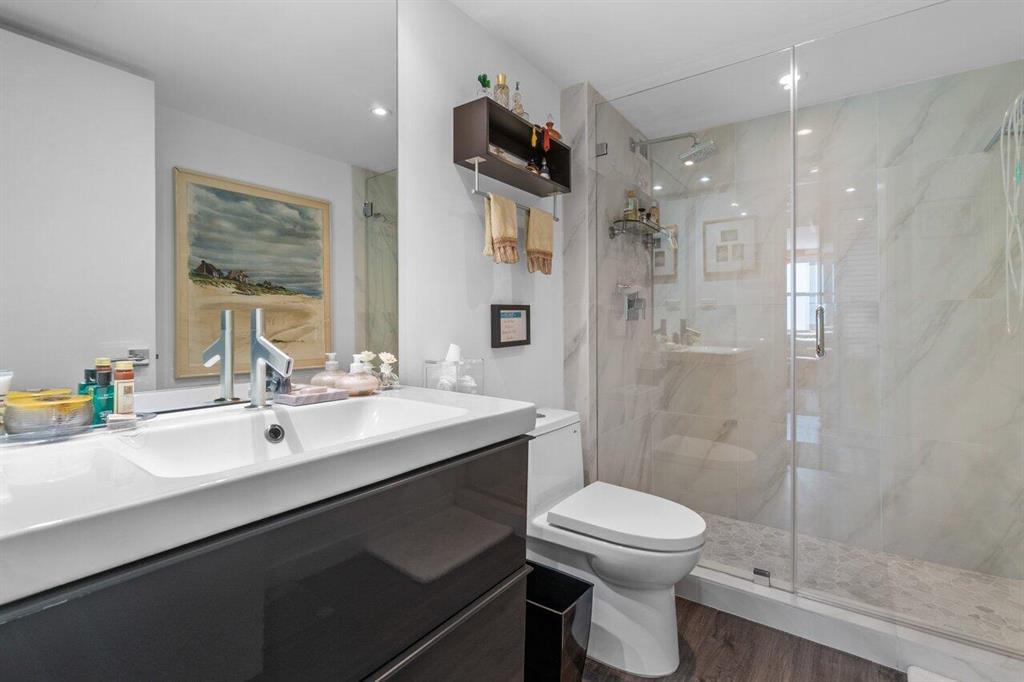 5750 Collins Avenue Unit: 11a