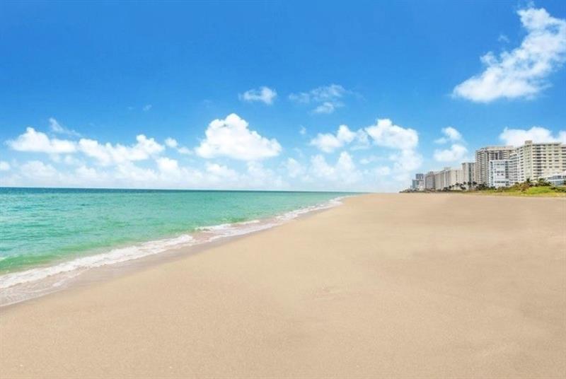 5750 Collins Avenue Unit: 11a