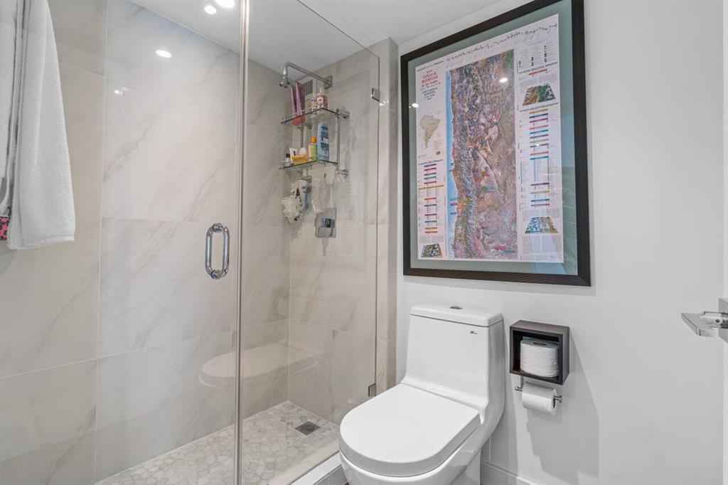 5750 Collins Avenue Unit: 11a