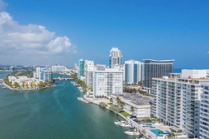 5750 Collins Avenue Unit: 11a