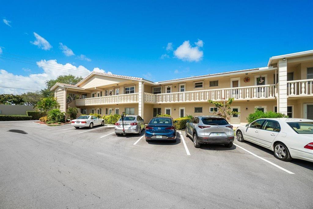 2115 NE 42nd Court Unit: 203 N