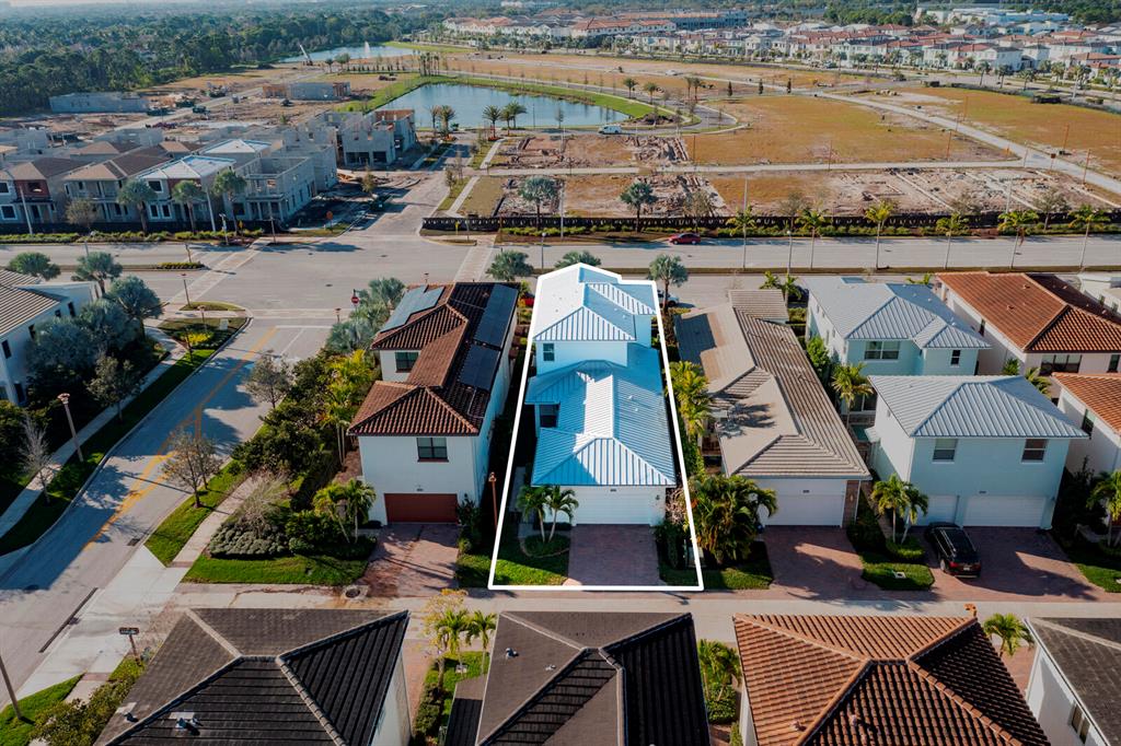 5045 Grandiflora Road